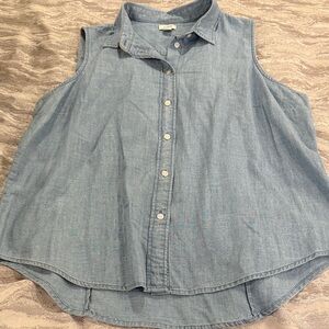 J Crew Sleeveless Light Blue Chambray Button-Front Women’s Top